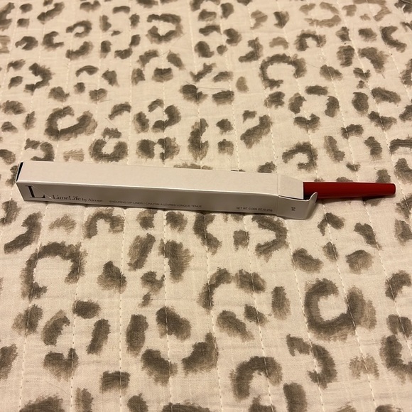 2/$30 LimeLife - Enduring Lip Liner - 04 - True Red - Picture 5 of 5